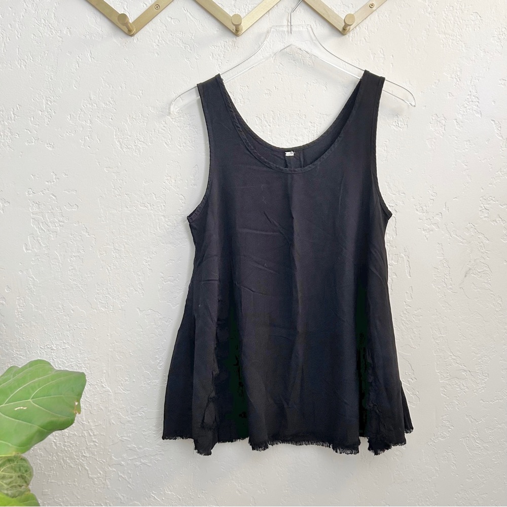 Winter Lennon Black Raw Hem Tank Top Size M